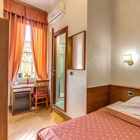 بيت ضيافة Centro Cavour روما